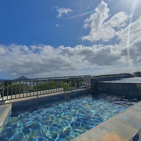 Luxury Retreat At Aqua Breeze Apartment, Flic-en-Flacq Exteriör bild