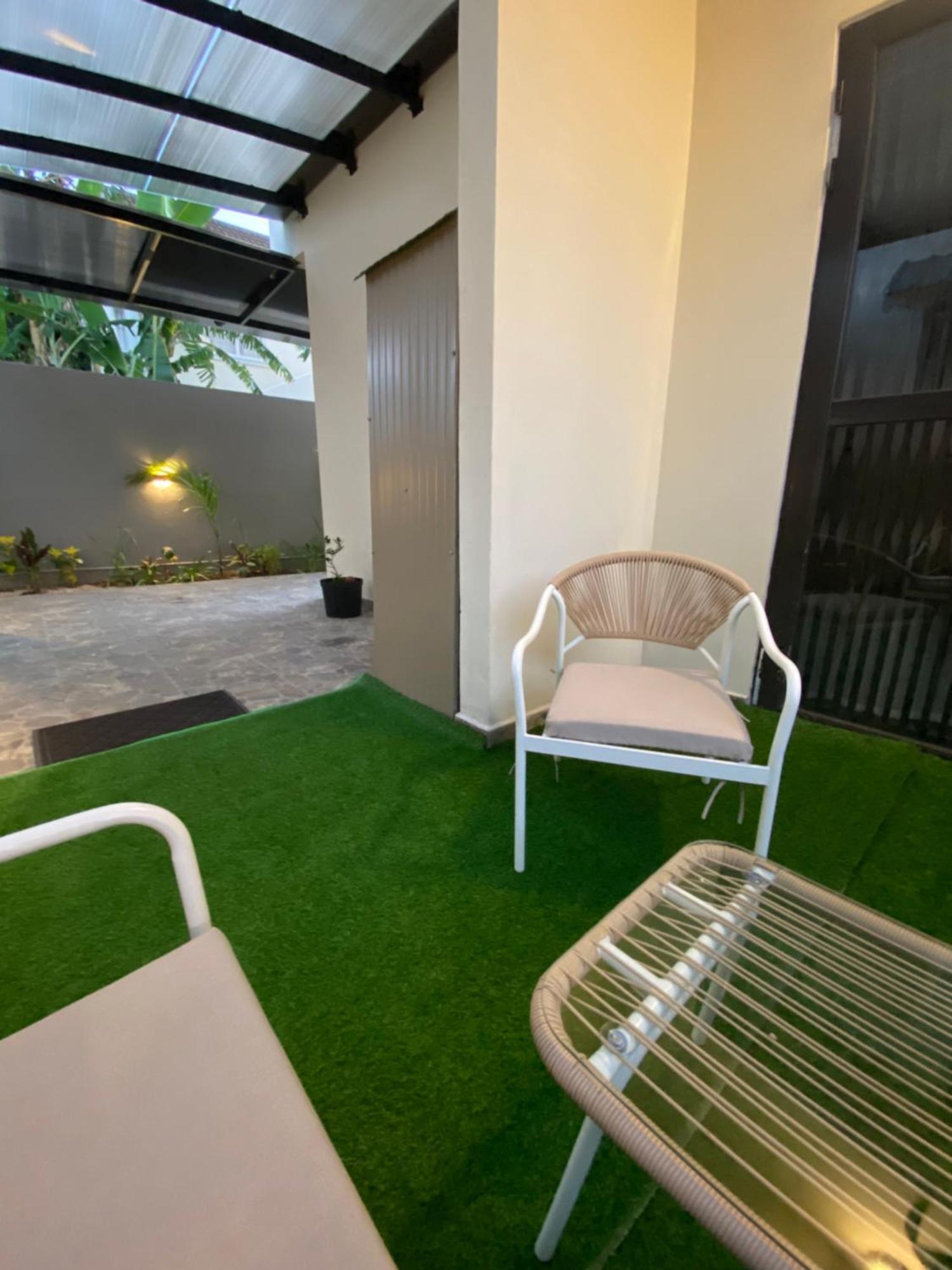 Luxury Retreat At Aqua Breeze Apartment, Flic-en-Flacq Exteriör bild